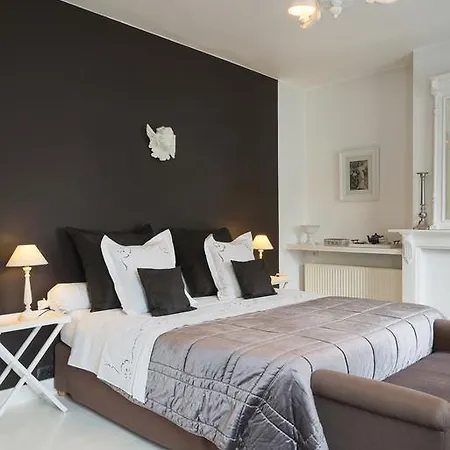 Engelen Aan De Waterkant 3*