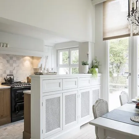 Engelen Aan De Waterkant فندق مبيت وإفطار