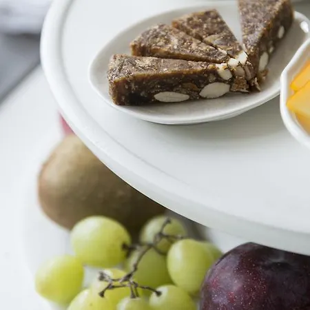 Bed & Breakfast Engelen Aan De Waterkant Ghent