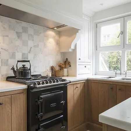 Engelen Aan De Waterkant Bed & Breakfast