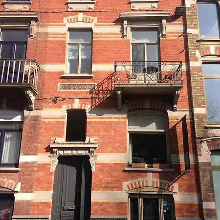 Bed & Breakfast Engelen Aan De Waterkant